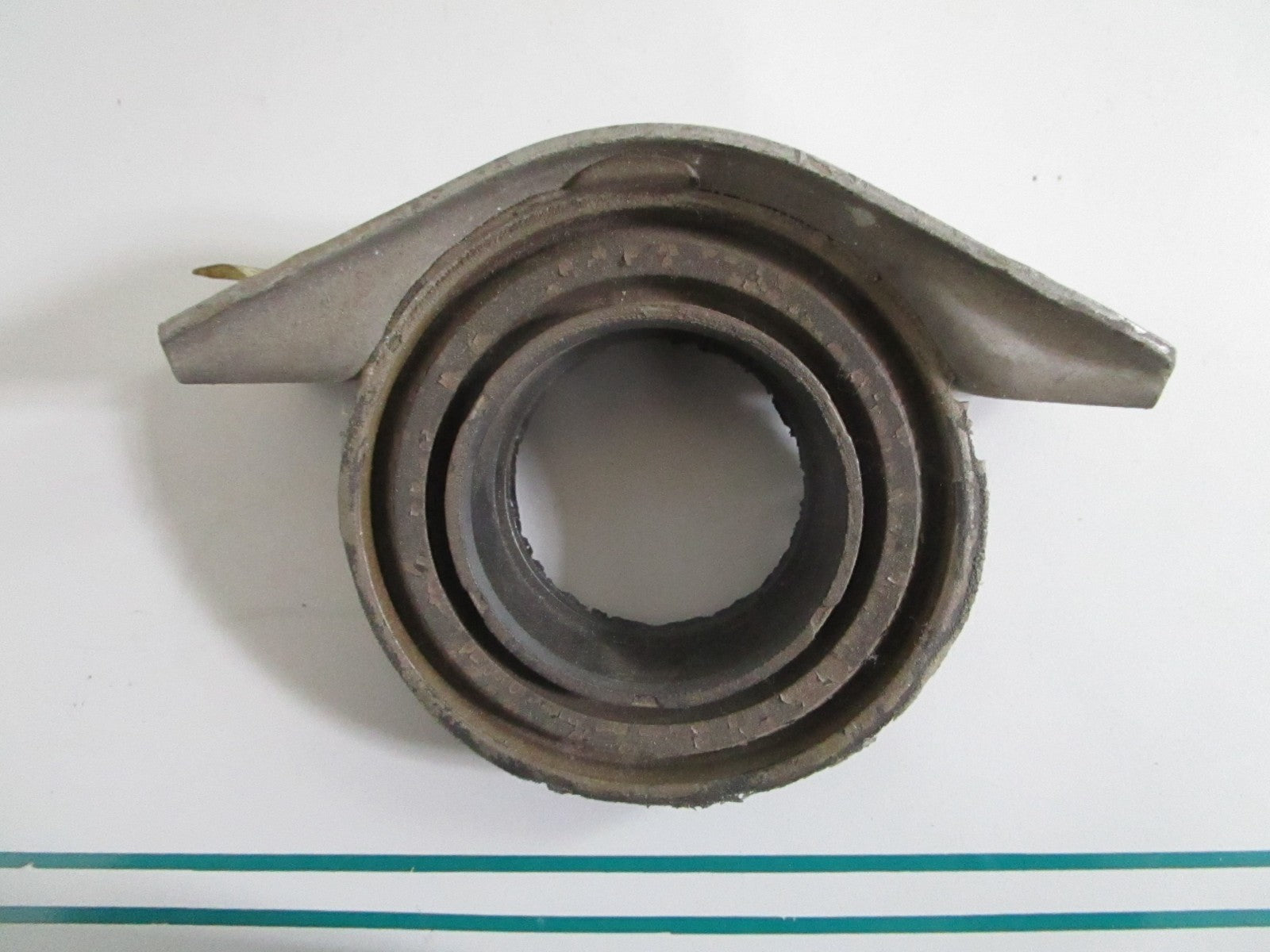NEW OEM 1264100181 Merecedes-Benz Mounting 0820