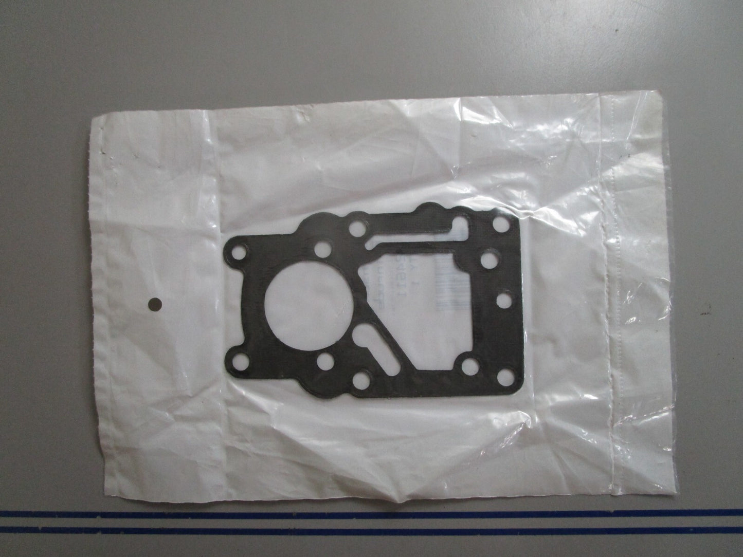 *NEW OEM* 0810 OMC Johnson Evinrude Gasket 324611 0324611