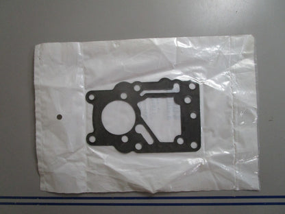 *NEW OEM* 0810 OMC Johnson Evinrude Gasket 324611 0324611