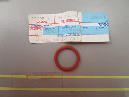 *NEW OEM* 0810 Volvo Penta Gasket 947061