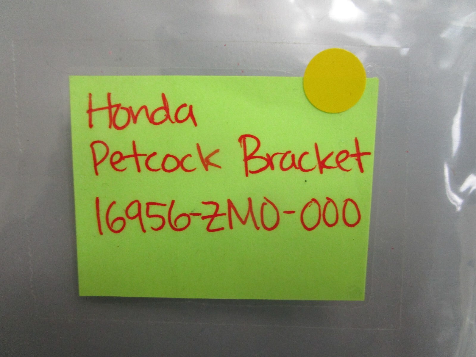 *NEW OEM* 0810 Honda Petcock Bracket 16956-ZM0-000
