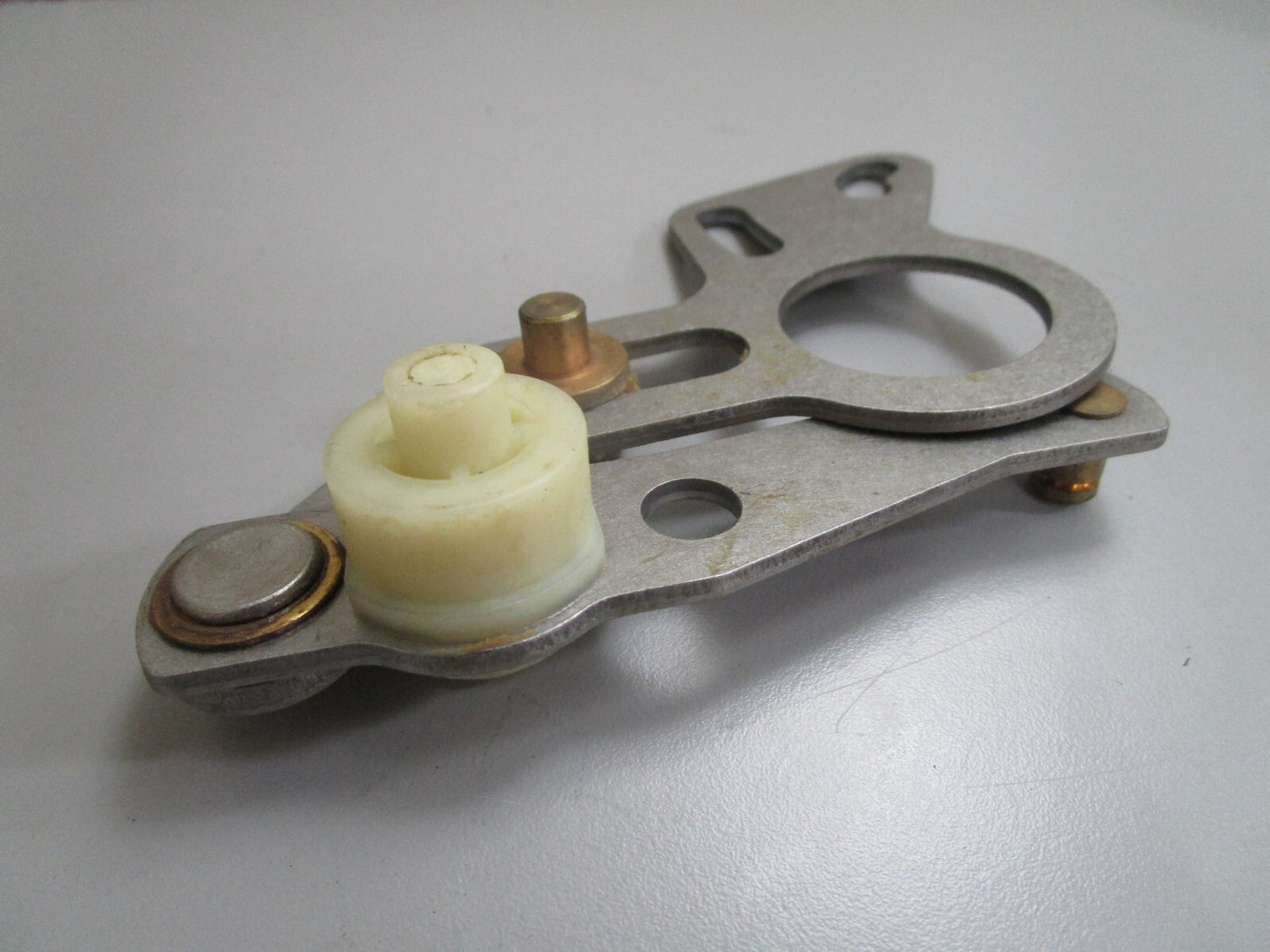 *NEW OEM* 0820 Suzuki Plate Assy 67220-95620