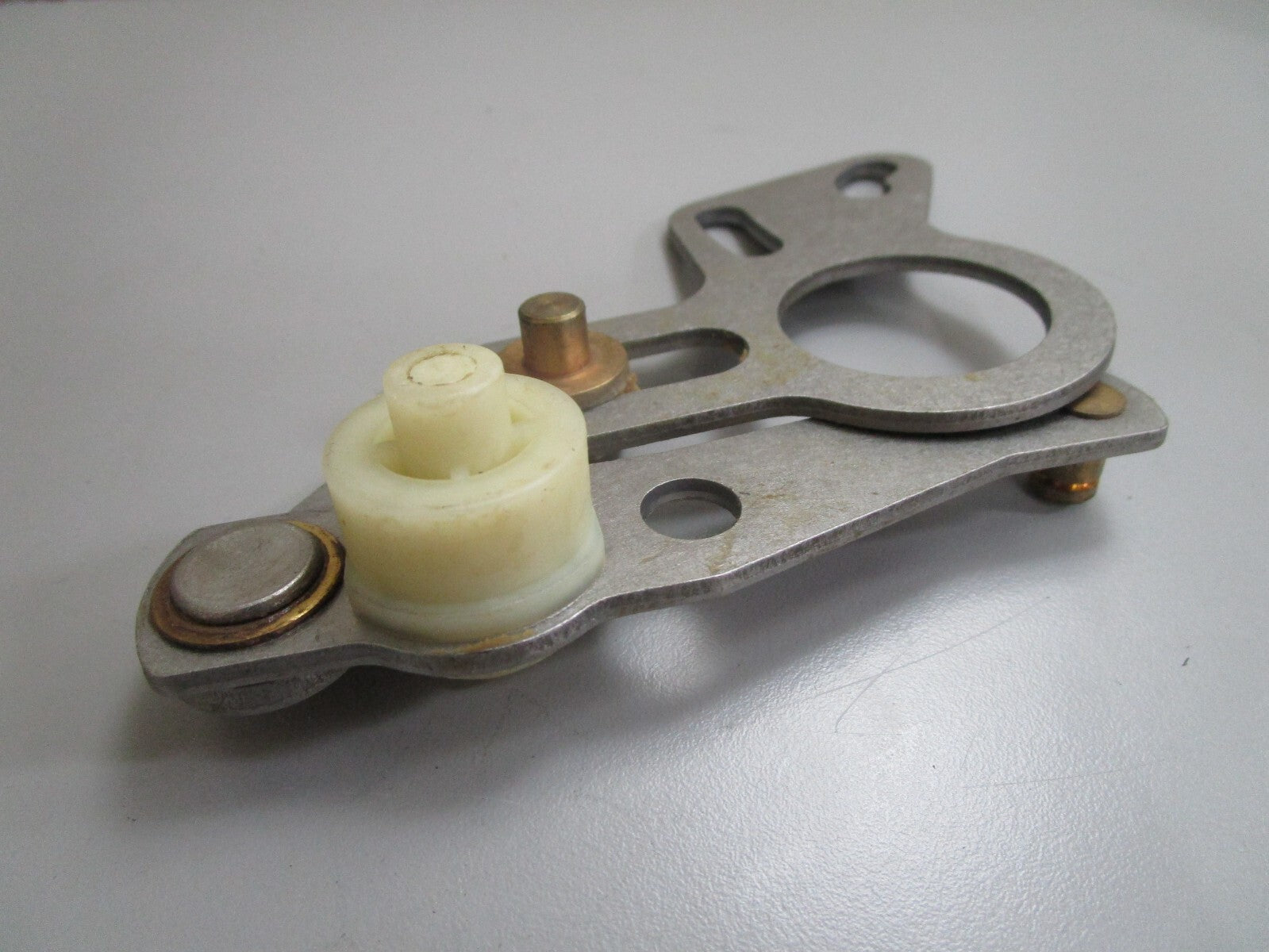 *NEW OEM* 0820 Suzuki Plate Assy 67220-95620