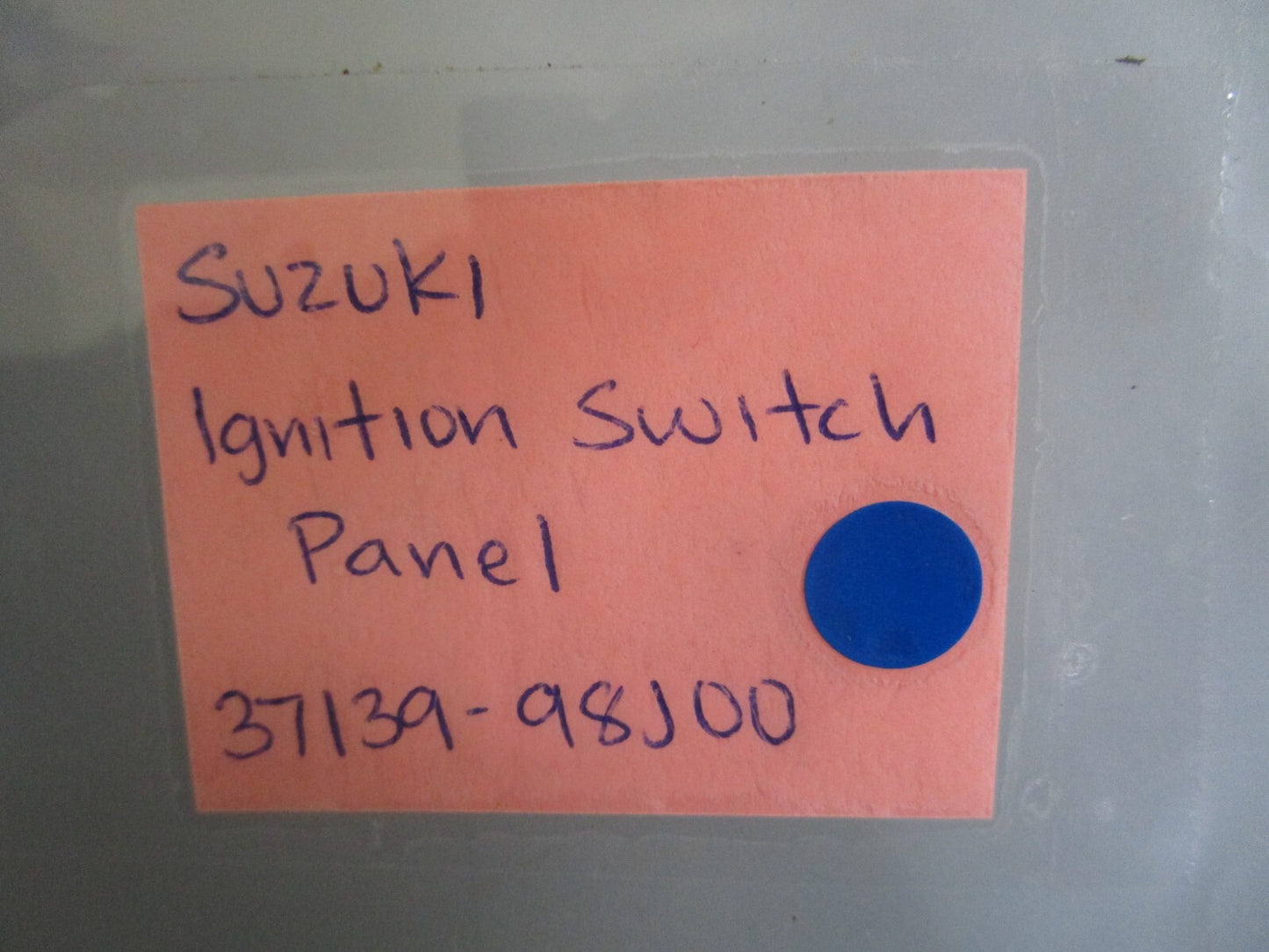 *NEW OEM* 0820 Suzuki Ignition Switch Panel 37139-98J00