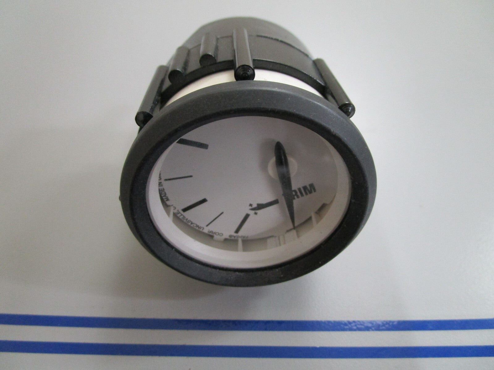 *NEW OEM* 0820 OMC Johnson Evinrude White & Black Face Trim Gauge 764090