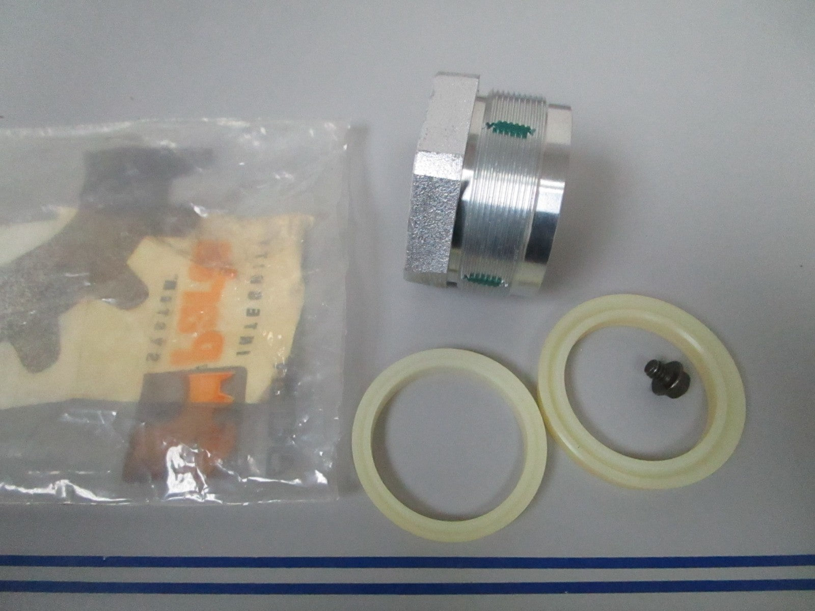 *NEW OEM* 0720 Crown Forklift Cap Machined Kit 149335