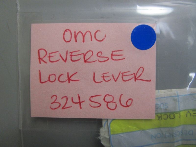 *NEW OEM* 0770 OMC Johnson Evinrude Reverse Lock Lever 324586 0324586