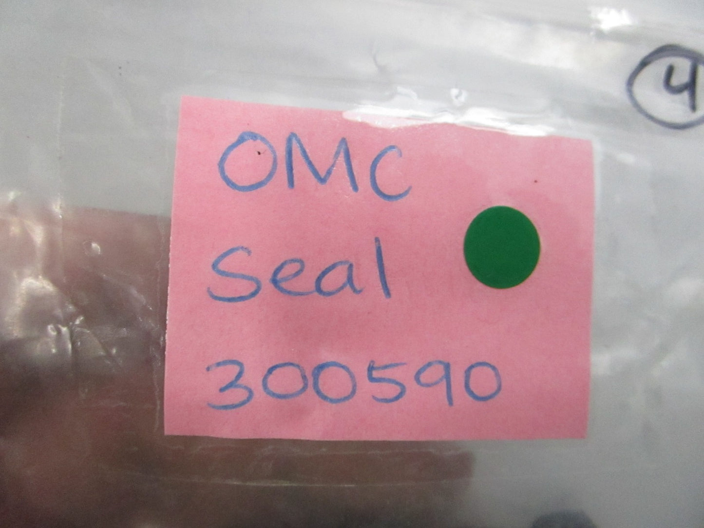 NEW OEM 300590 0300590 OMC Johnson Evinrude Seal 0810