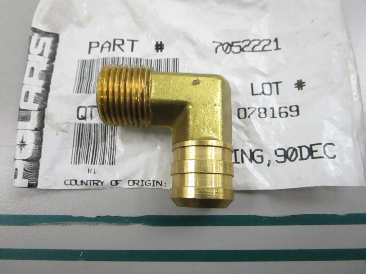 NEW OEM 7052221 Polaris 90 Degree Fitting 0810