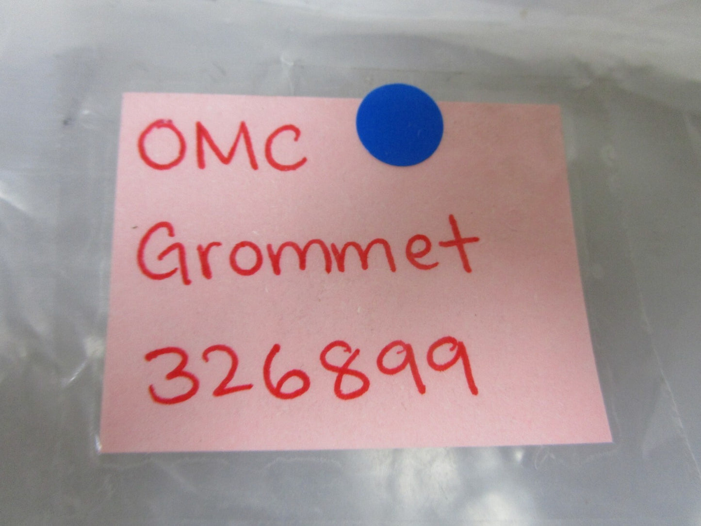 *NEW OEM* (LOT OF 2) 0810 OMC Johnson Evinrude Grommet 326899 0326899