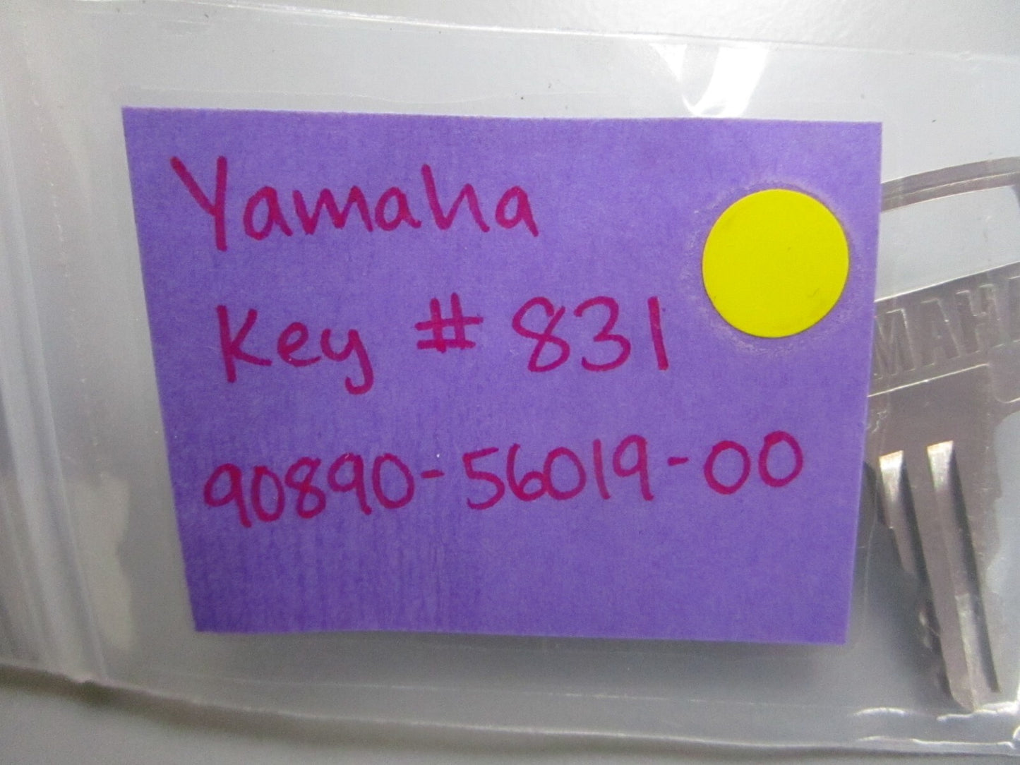 *NEW OEM* 0810 Yamaha Key #831 90890-56019-00