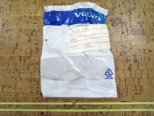 *NEW OEM* 0750 Volvo Penta SHIM 943873