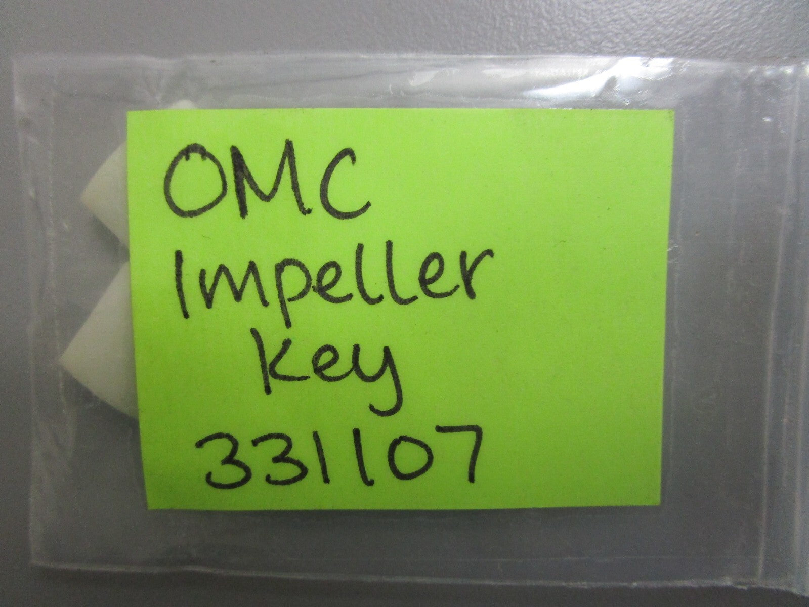 *NEW OEM* 0810 OMC Johnson Evinrude Impeller Key 331107 0331107