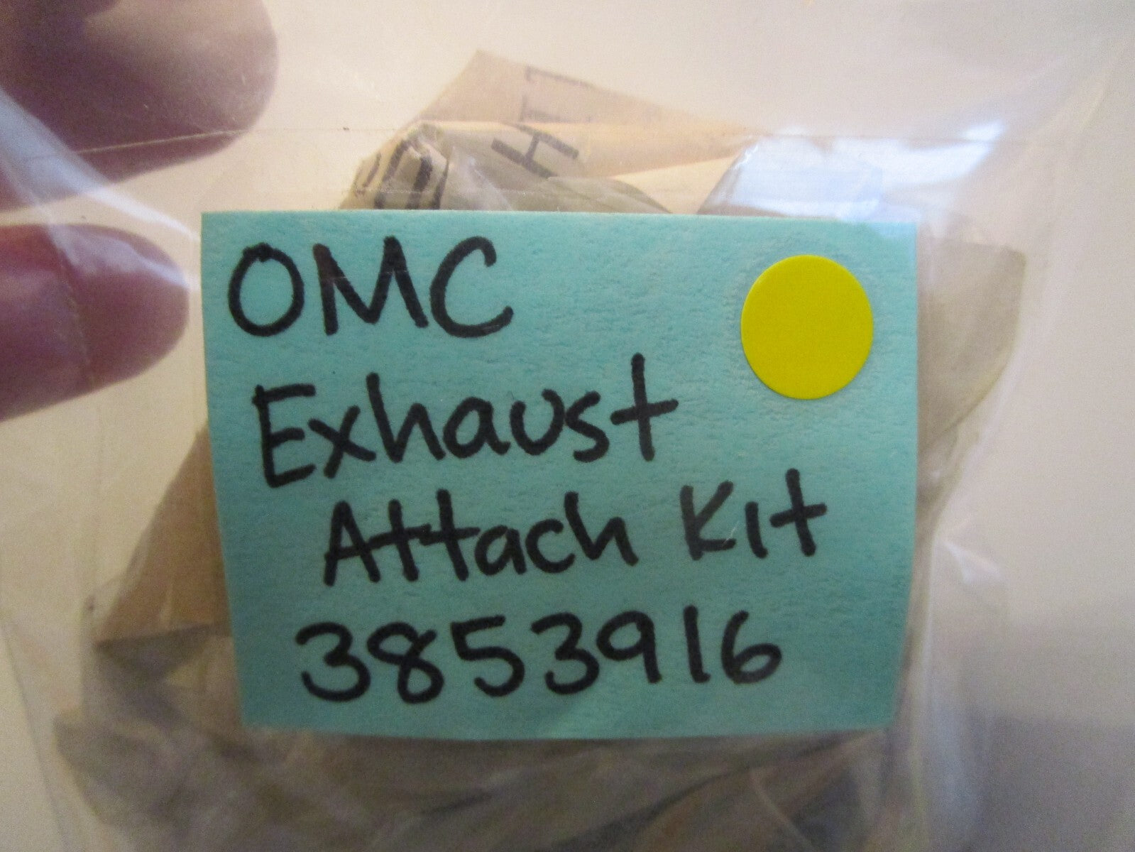 *NEW OEM* 0750 OMC Johnson Evinrude EXHAUST ATTACH KIT 3853916