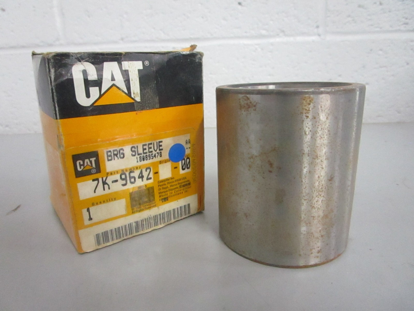 NEW OEM 7K-9642 CAT Bearing Sleeve 0820