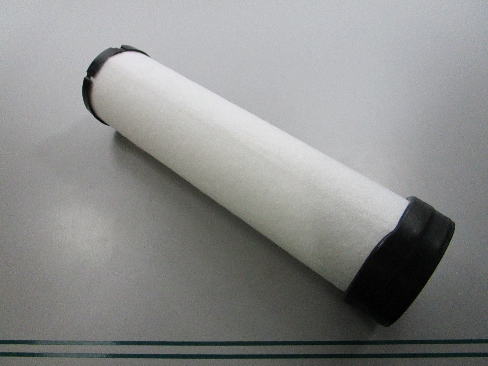 NEW OEM 46569 Wix Air Filter 0820