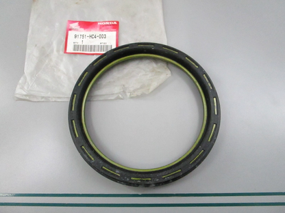 NEW OEM 91751-HC4-003 Honda Dust Seal 0810