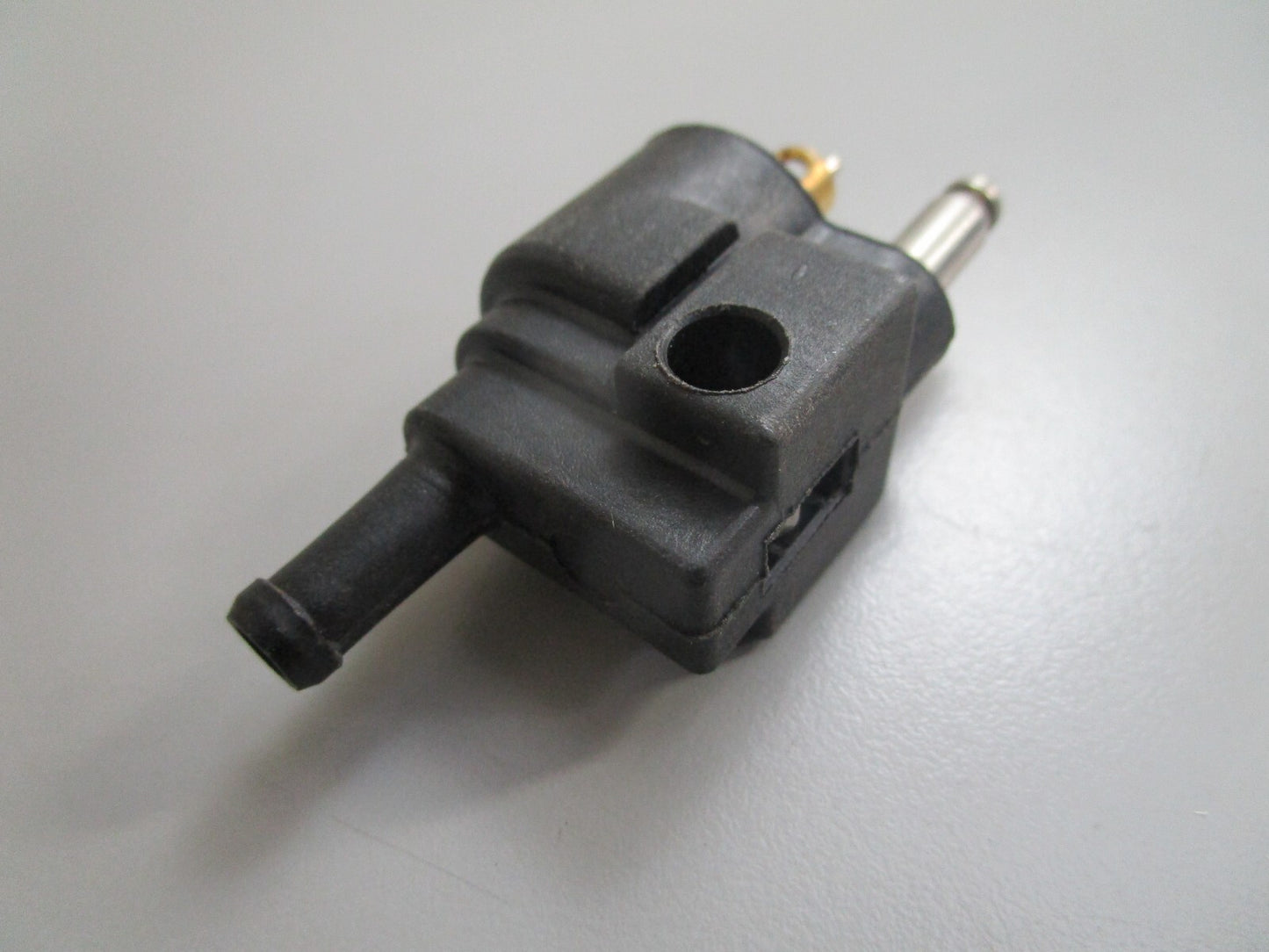 *NEW OEM* 0810 Mercury Quicksilver Fuel Connector 14187M