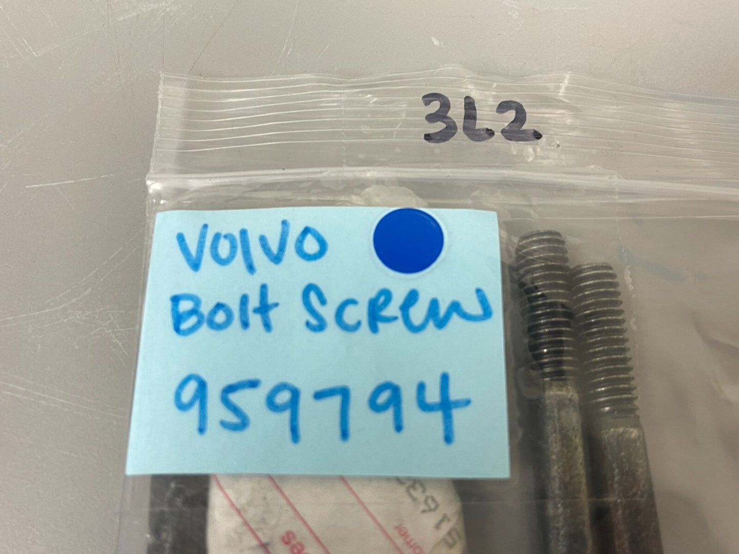 *NEW OEM* (LOT OF 2) 0810 Volvo Penta Bolt Screw 959794