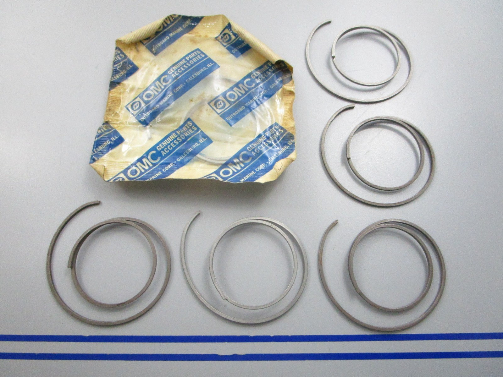 NEW OEM (LOT OF 6) 302222 0302222 OMC Johnson Evinrude Spring 0810