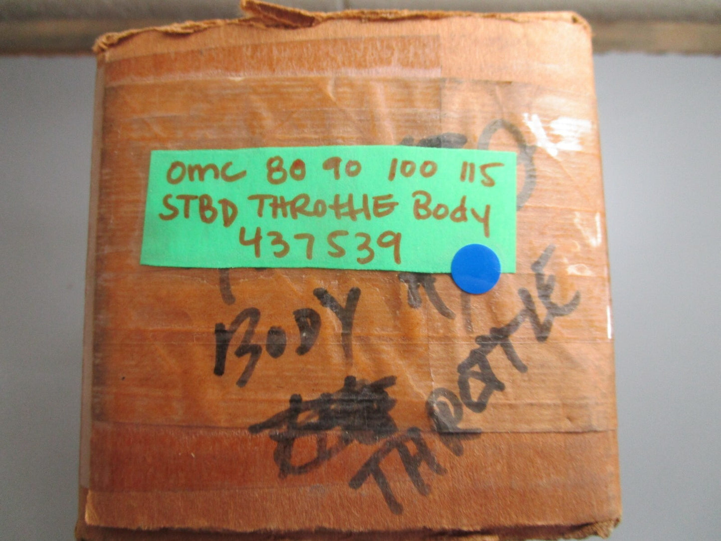 *NEW OEM* 0810 OMC Johnson Evinrude 80 90 100 115 STBD Throttle Body 0737539