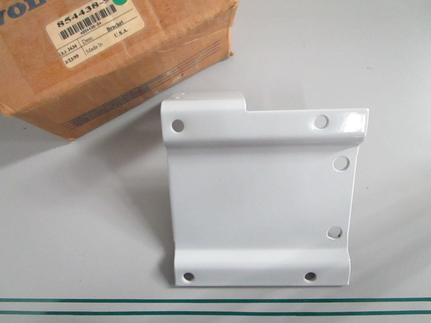 NEW OEM 854438 Volvo Penta Bracket 0820