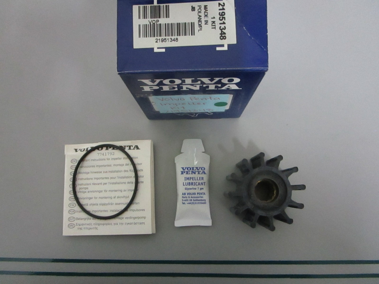 NEW OEM 21951348 Volvo Penta Impeller Kit 0820