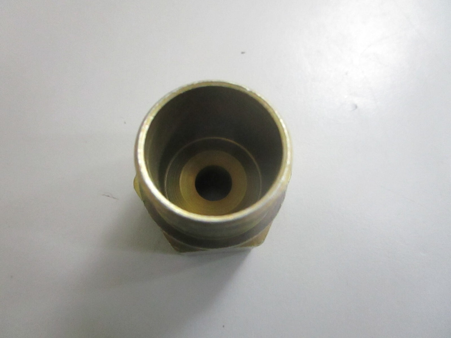 *NEW OEM* 0820 Volvo Penta Nut 835574