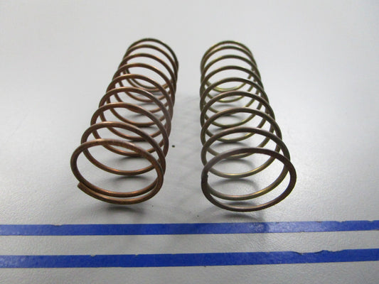 NEW OEM (LOT OF 2) 304499 0304499 OMC Johnson Evinrude Spring 0810