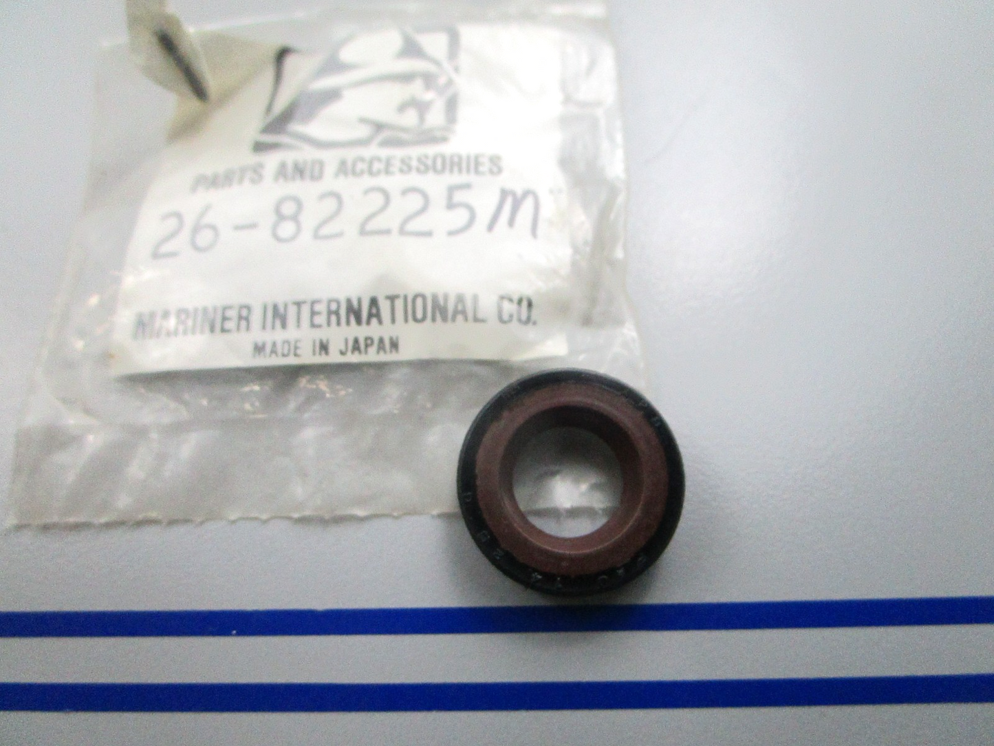 NEW OEM Mercury Quicksilver 26-82225M Oil Seal 0810