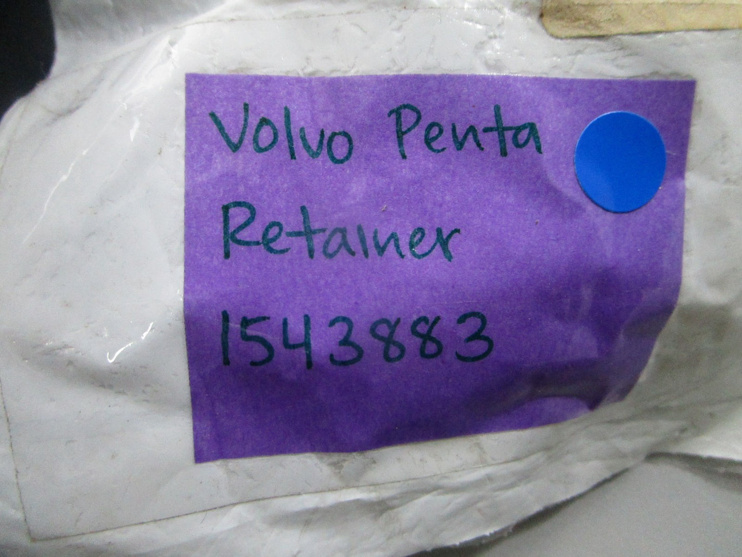 *NEW OEM* 0810 Volvo Penta Retainer 1543883
