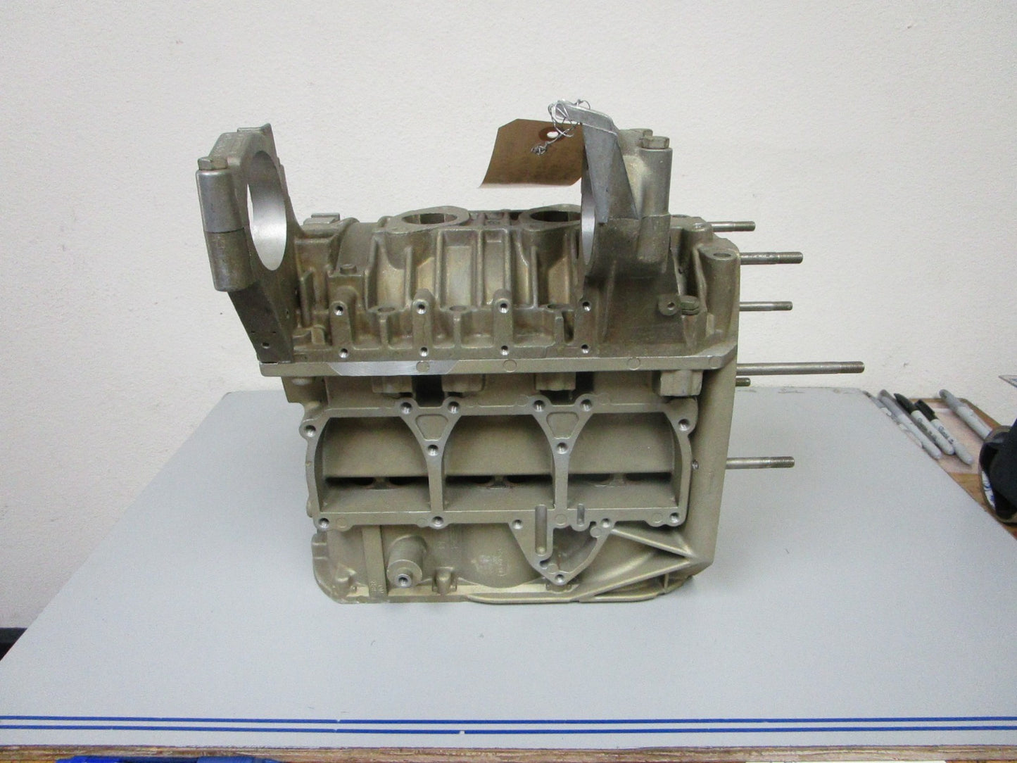 *NEW OEM* 0720 Mercury 65hp Cylinder Crankcase 961-5887 869-6005A3