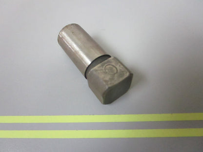 *NEW OEM* 0810 Volvo Penta Coupling Clutch Pin 802726
