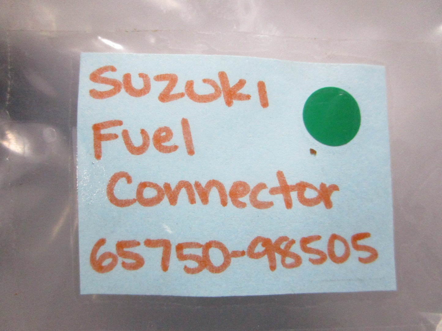 NEW OEM 65750-98505 Suzuki Fuel Connector 0810