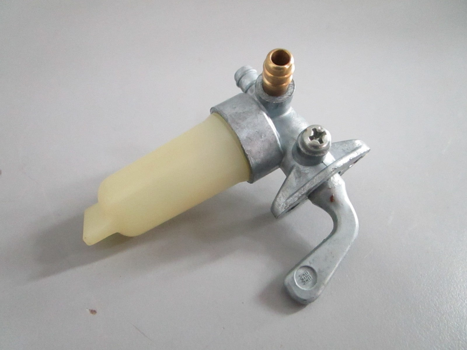 NEW OEM 44300-90010 Suzuki Fuel Cock Assy 0820
