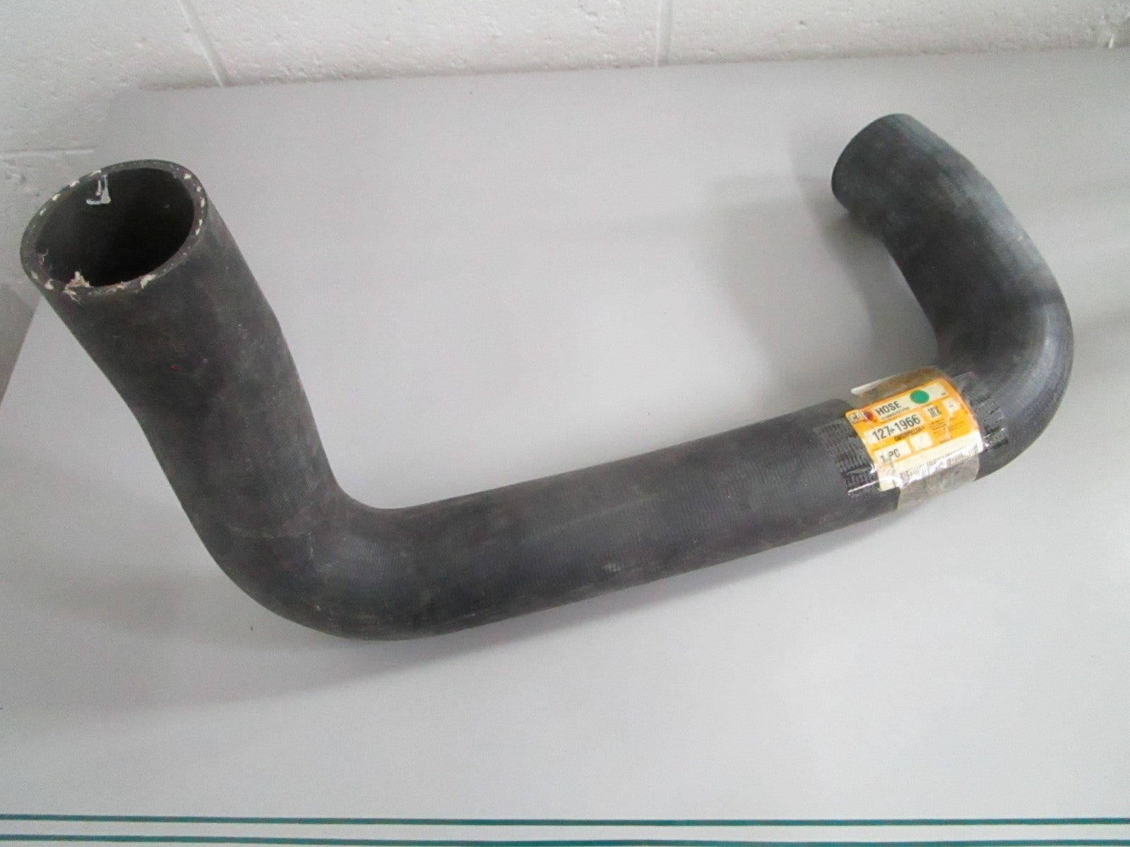 NEW OEM 127-1966 CAT Hose 0820