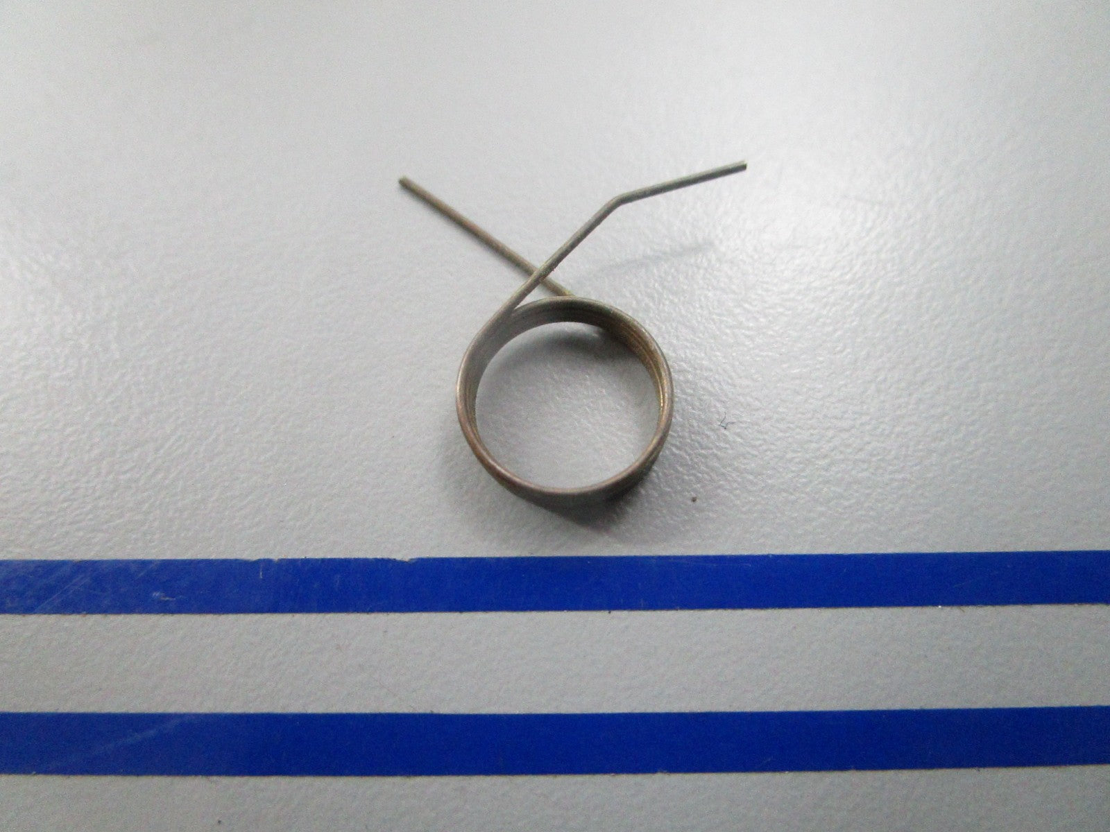NEW OEM 309699 0309699 OMC Johnson Evinrude Choke Return Spring 0810