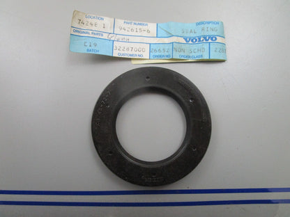 *NEW OEM* 0810 Volvo Penta Seal Ring 942615