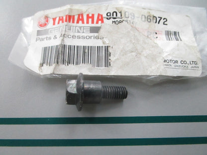 NEW OEM 90109-06072 Yamaha Bolt 0810