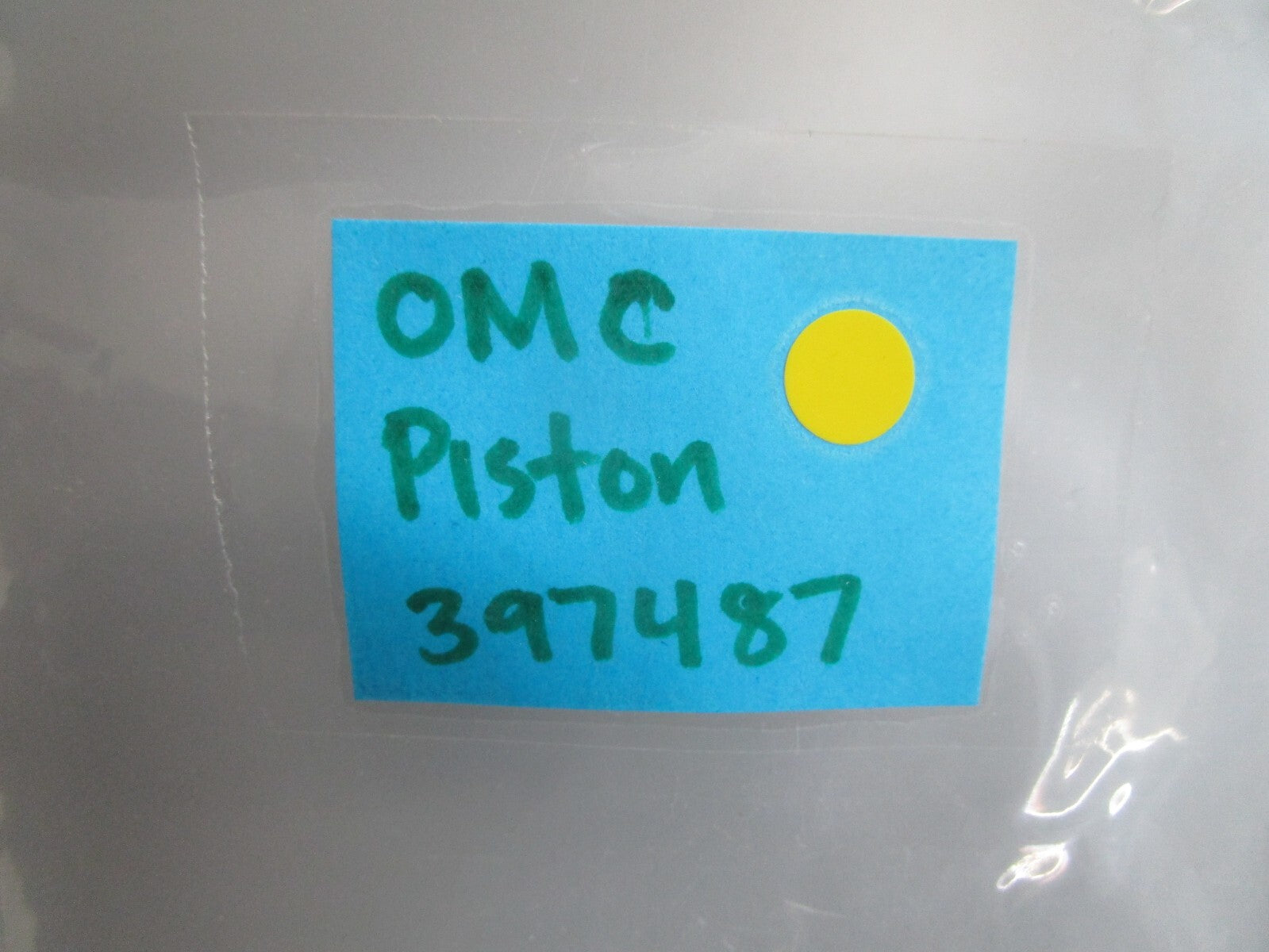 *NEW OEM* 0810 OMC Johnson Evinrude Piston 397487 0397487