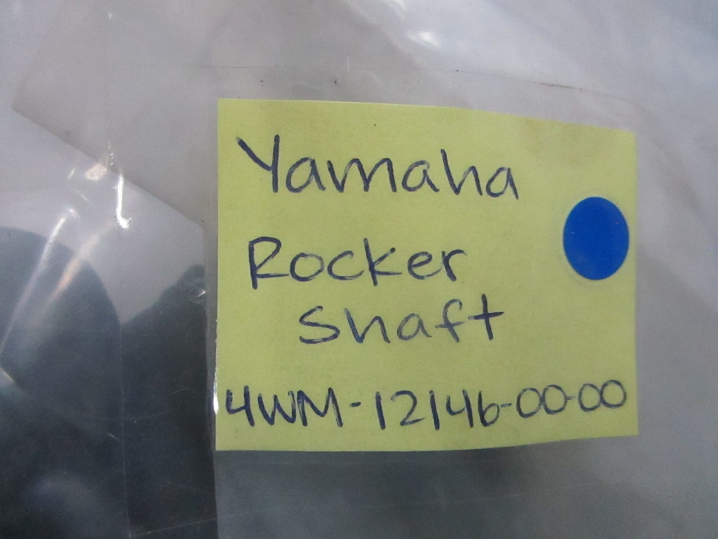 NEW OEM 4WM-12146-00-00 Yamaha Rocker Shaft 0810