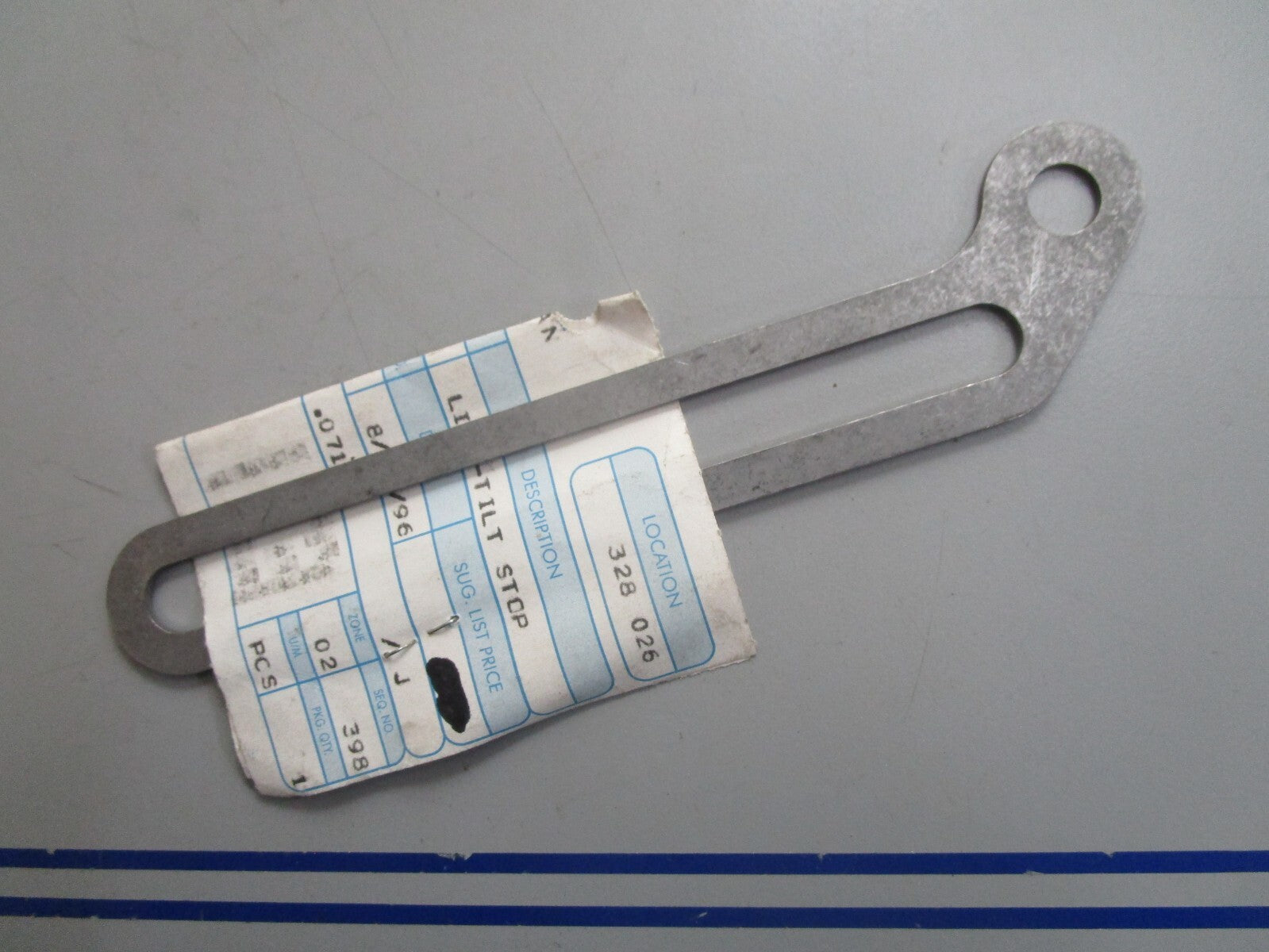 *NEW OEM* 0820 OMC Johnson Evinrude Tilt Stop Link 329177 0329177
