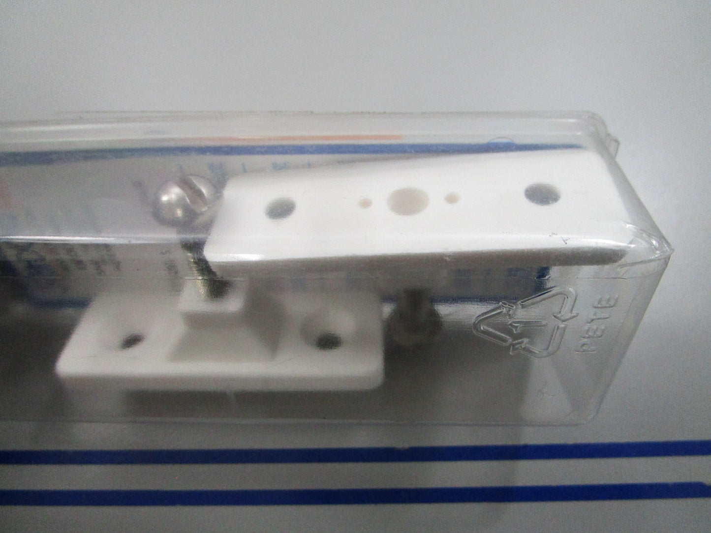 *NEW* 0810 Sea-Dog White Nylon Deck Hinge 273251-1