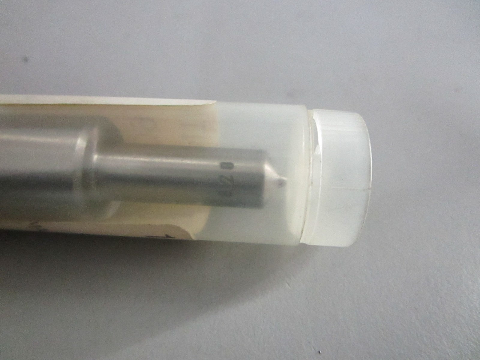 NEW OEM 829909 Volvo Penta Nozzle 0820