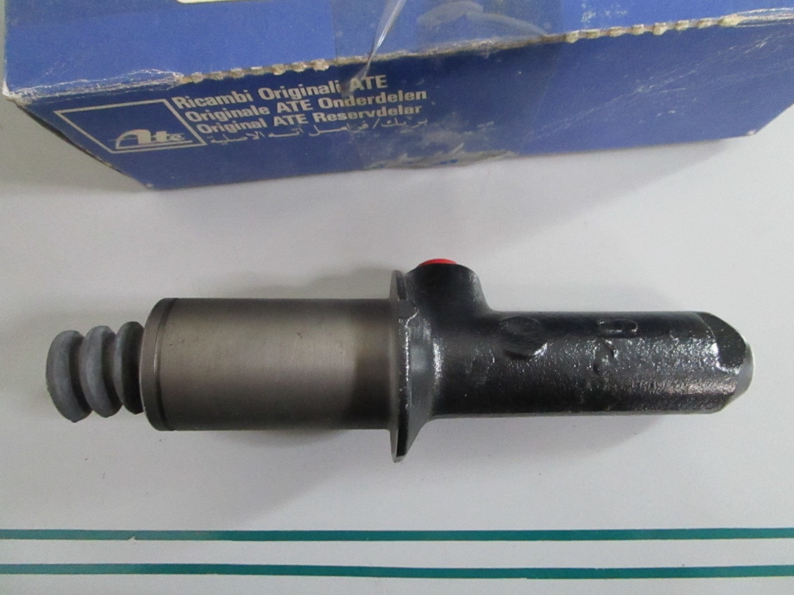 NEW OEM 0002957806 03.2419-7701.3 Mercedes-Benz ATE Clutch Master Cylinder 0820