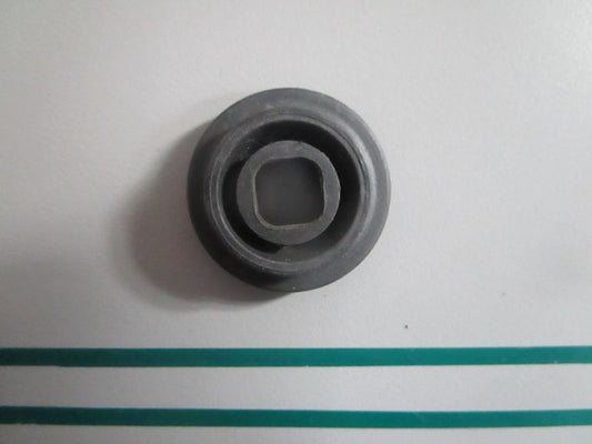 NEW OEM 204457 0204457 OMC Johnson Evinrude Grommet 0820