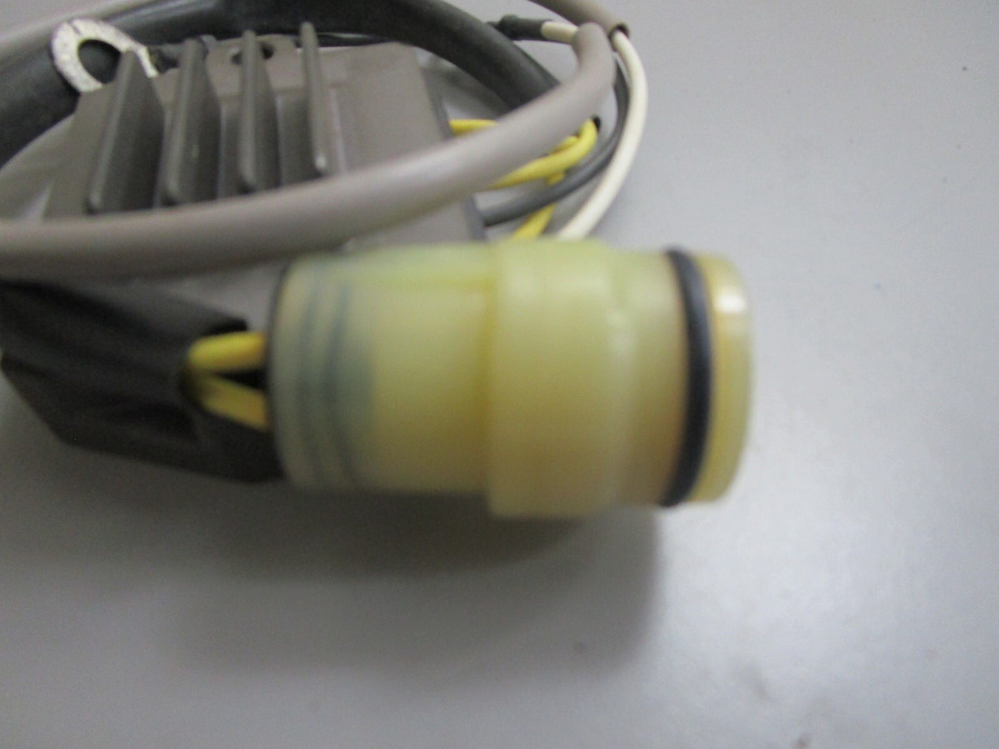 *NEW OEM* 0820 Suzuki Rectifier & Regulator 32800-93J02 32800-93J03