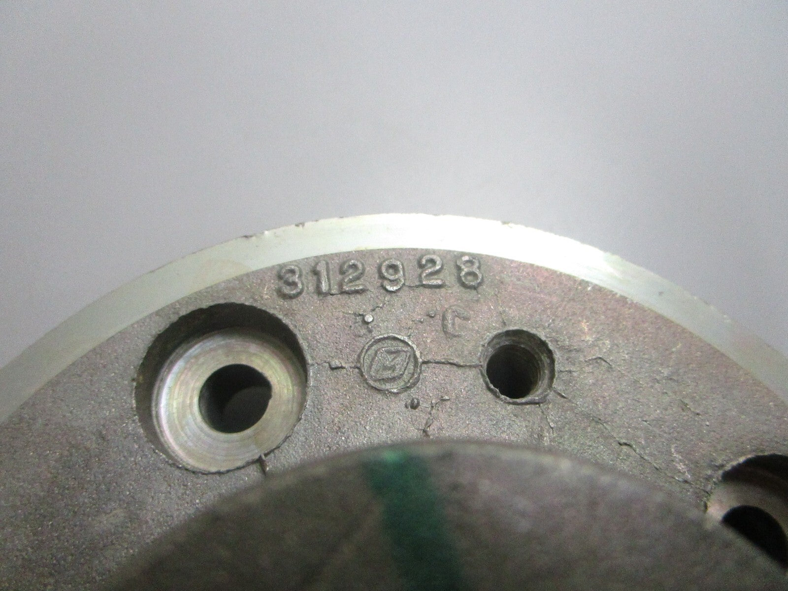 *NEW OEM* 0820 OMC Johnson Evinrude Gearcase Head Ay 381849 0381849 312928