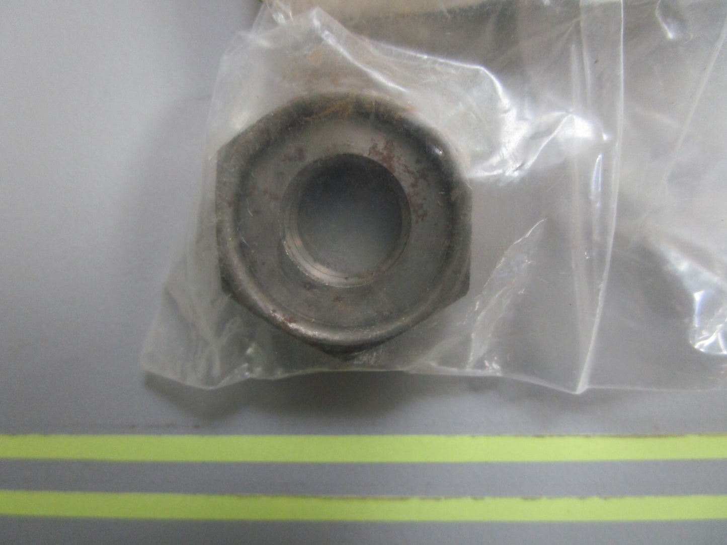 *NEW OEM* 0810 Volvo Penta Nut 852212