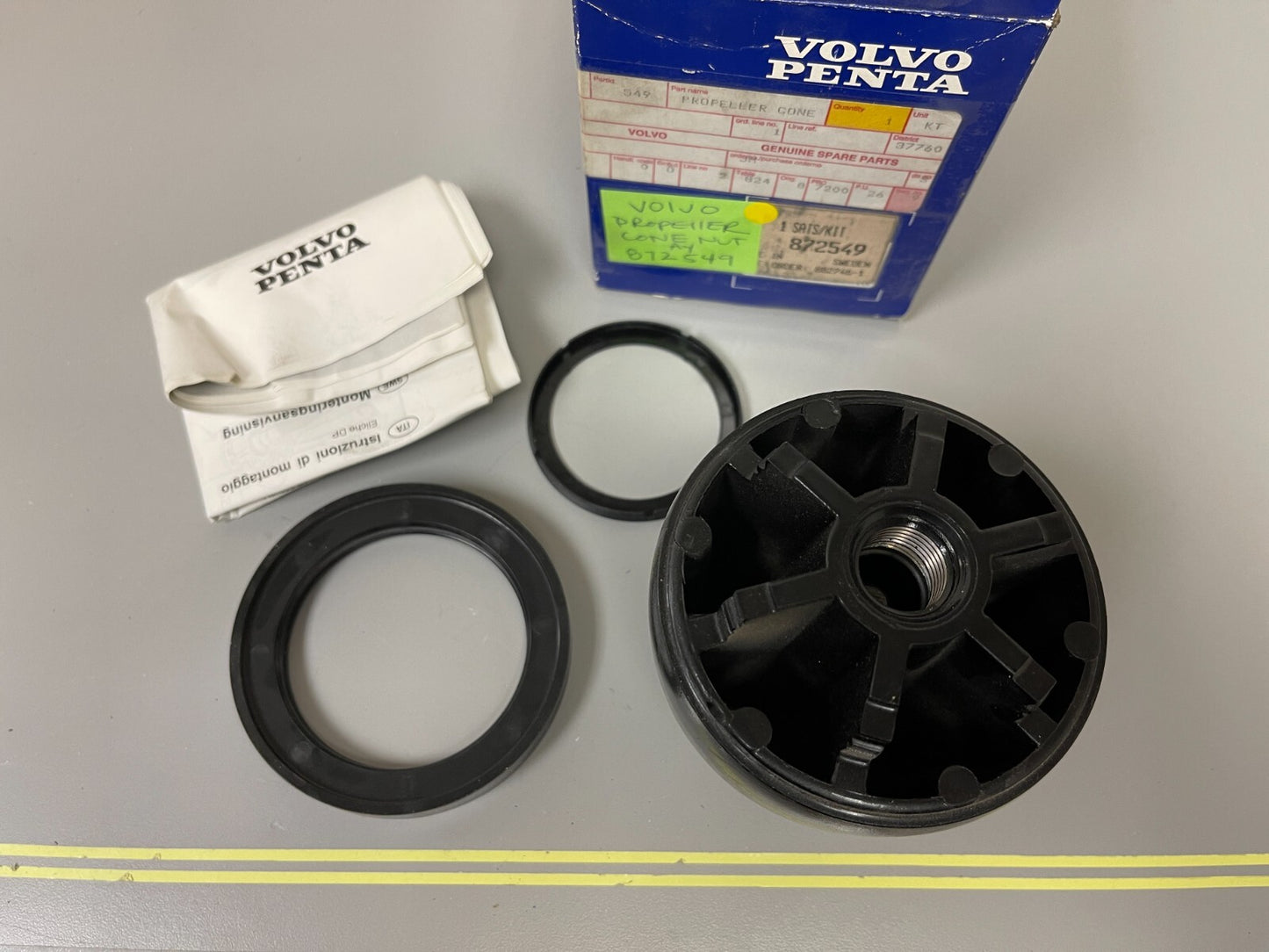 *NEW OEM* 0720 Volvo Penta Propeller Cone Nut Assembly 872549
